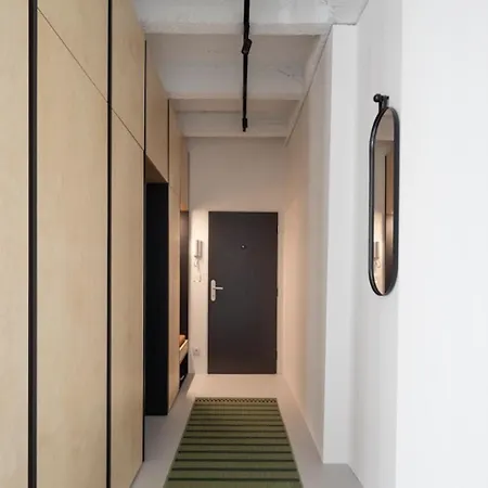 Apartment Urban Haven In Center With Free Parking *