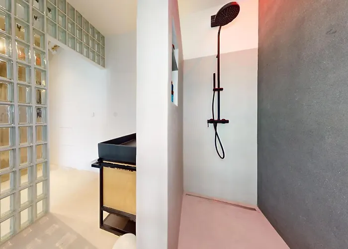 Urban Haven In Center With Free Parking Apartament *