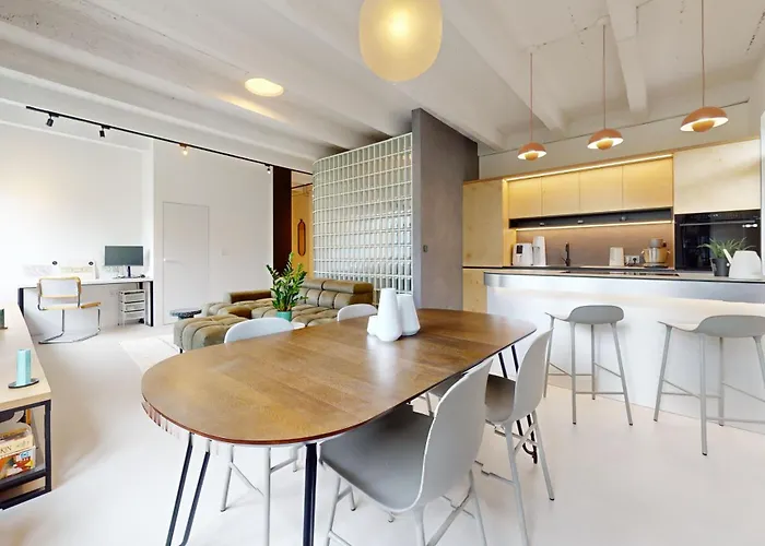 Apartament Urban Haven In Center With Free Parking Bratislava